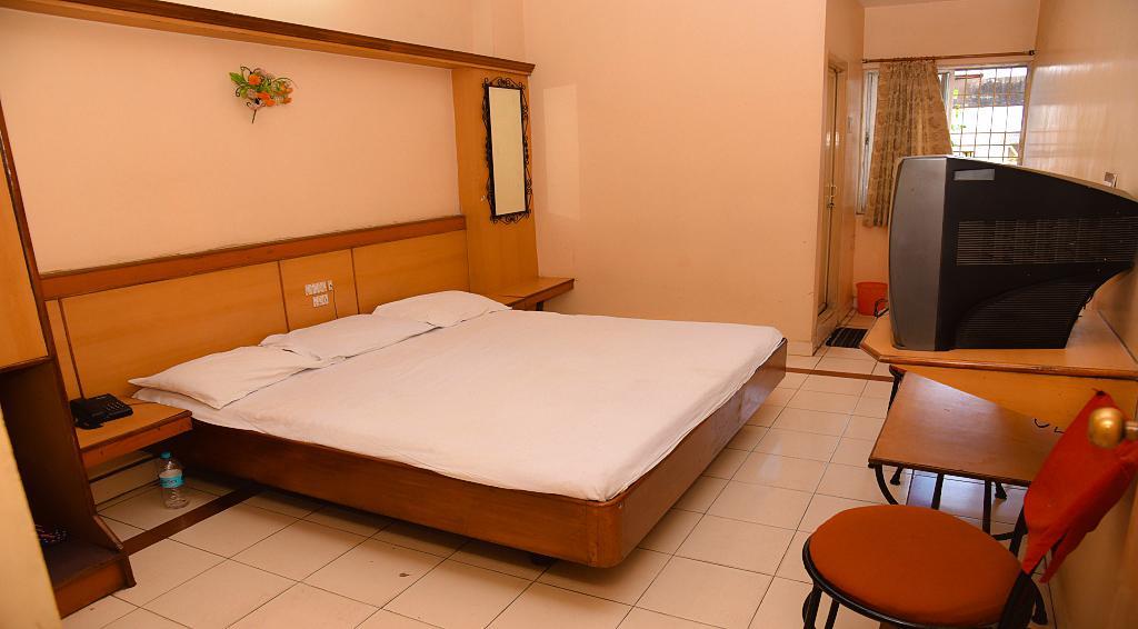Hotel Vishnu Residency فيساخاباتنام المظهر الخارجي الصورة