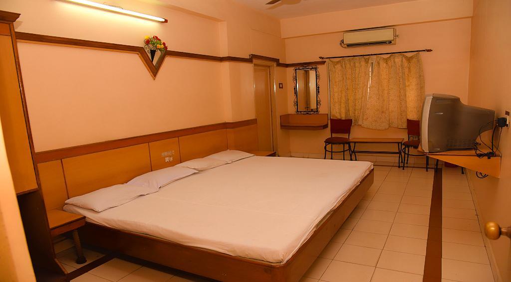 Hotel Vishnu Residency فيساخاباتنام المظهر الخارجي الصورة
