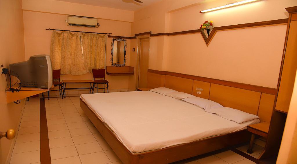 Hotel Vishnu Residency فيساخاباتنام المظهر الخارجي الصورة